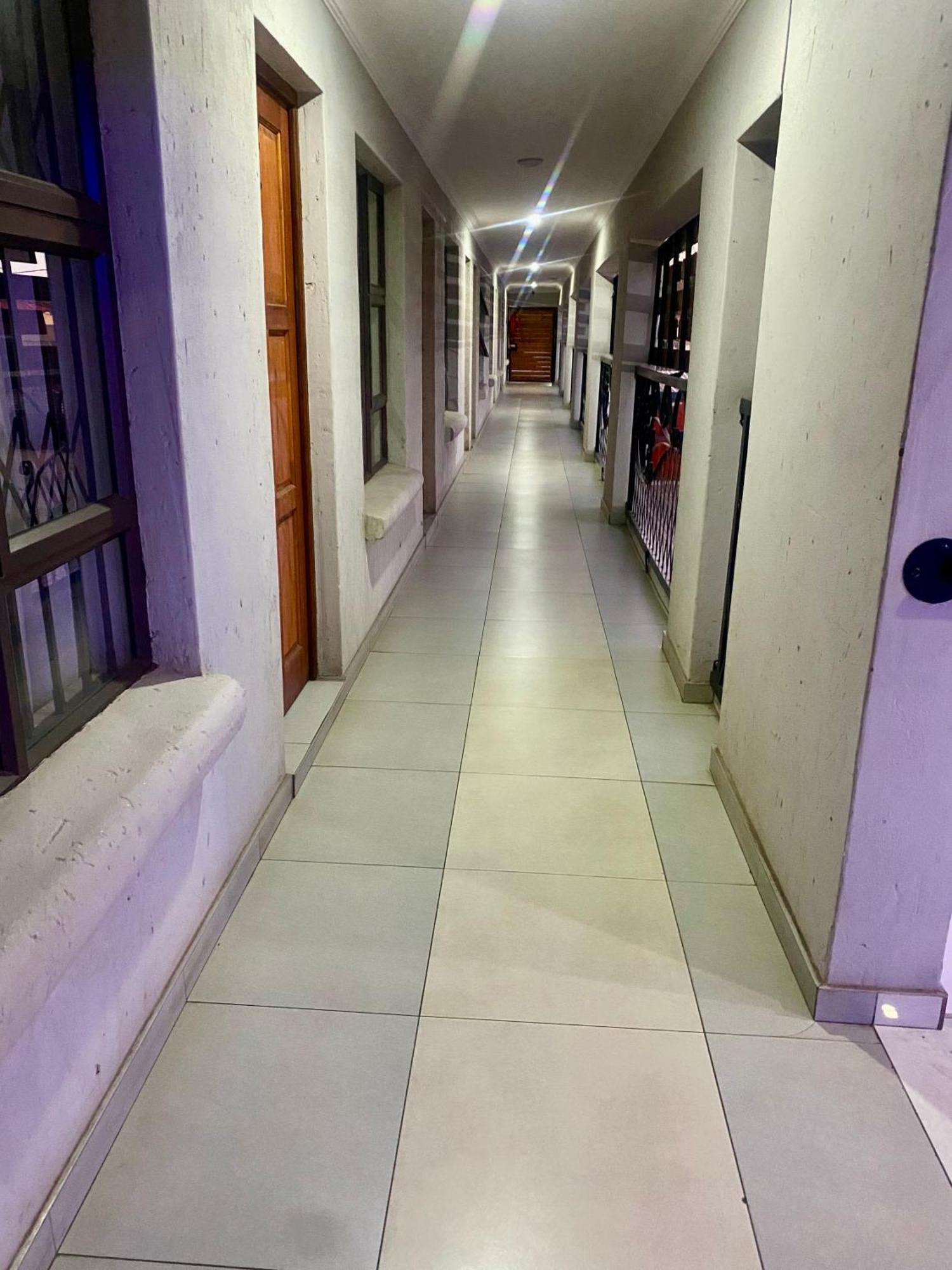 Hotel El Infinito Kempton Park Exterior foto
